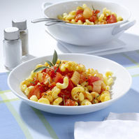 Korkenziehernudeln mit frischer Tomatensauce