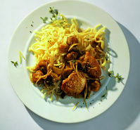 Steaks mit Sp�tzle und geschmorten Maronen